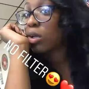 Meet your Posher, Camille